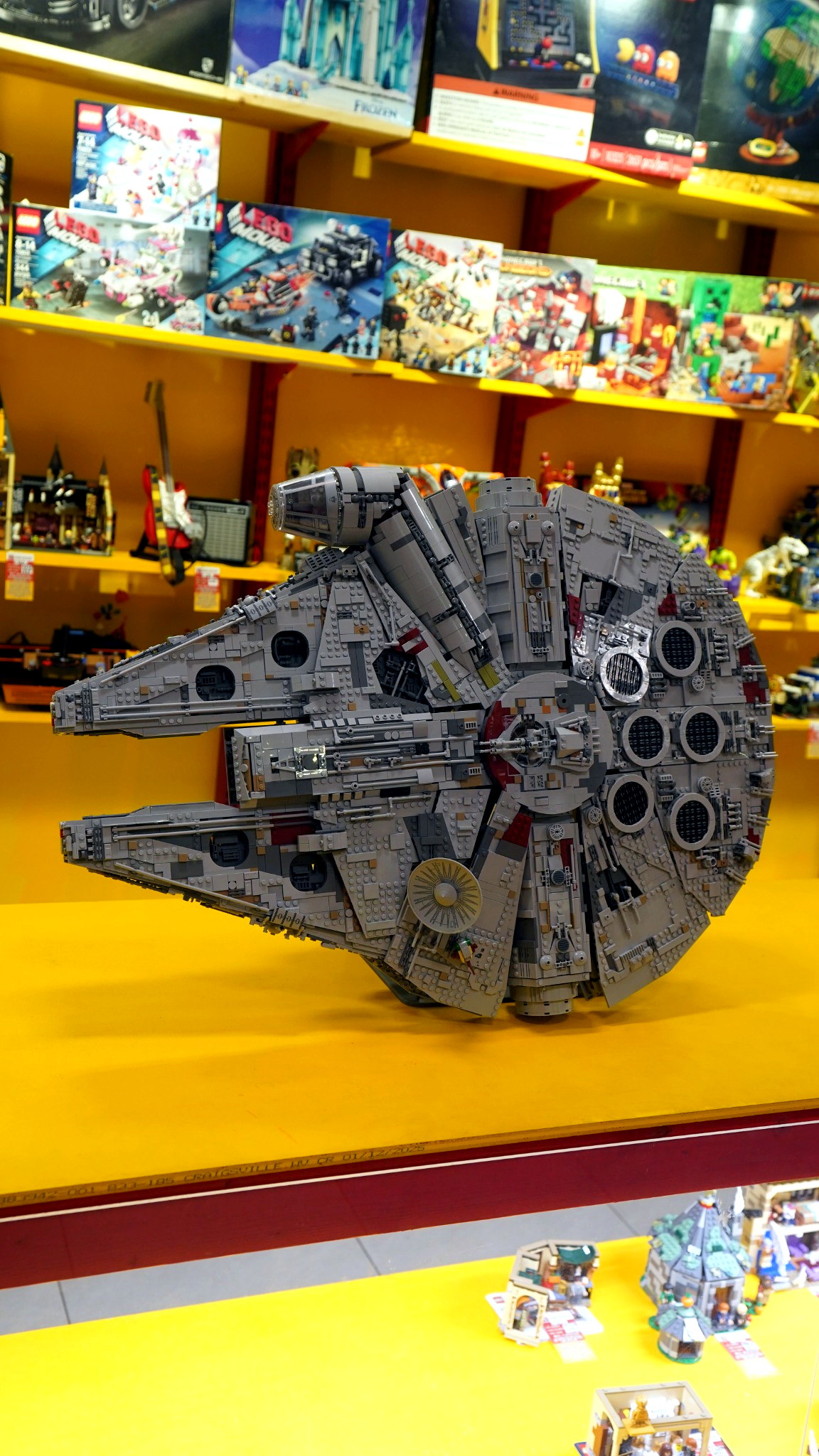 Millennium Falcon 75192 - Image 4