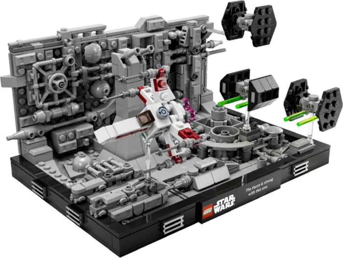 LEGO Star Wars Death Star Trench Run Diorama 75329 Set for Adults Room Décor Me
