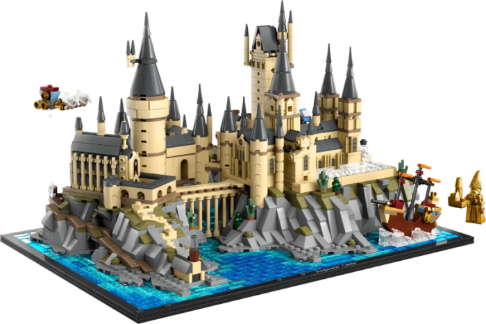 LEGO Harry Potter Hogwarts Castle and Grounds Wizarding Building Set 76419