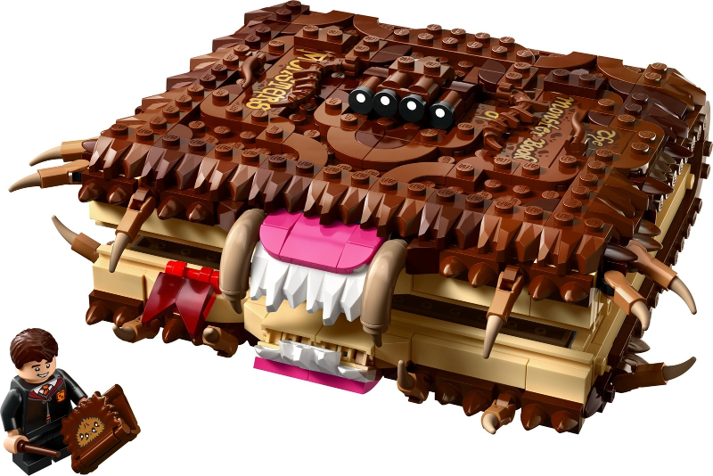 LEGO Harry Potter Chomping Monster Book of Monsters 76449