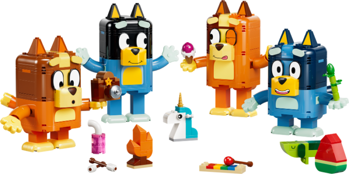 LEGO Bluey Brick-Built Bluey Family 11217