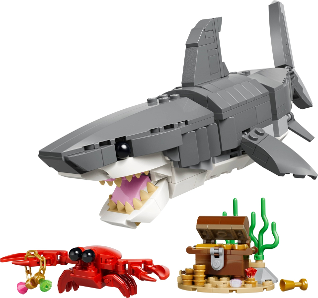 LEGO Creator Fierce Shark with a Treasure Chest 31381